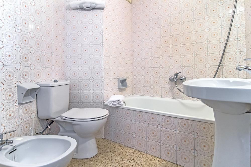 Rvhotels Gr92 Торроэлья-де-Монгри Экстерьер фото